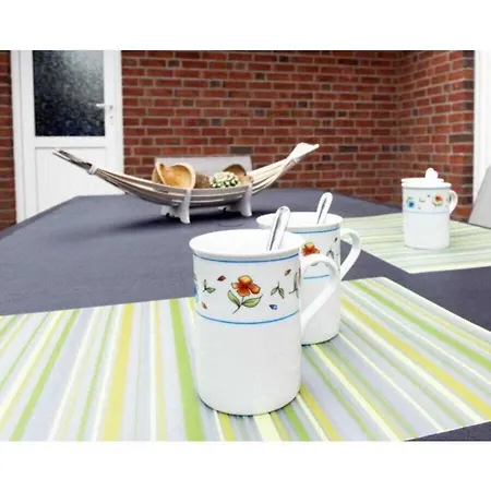 Waterkant Comfortable بيت للعطل